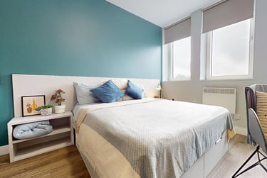 iQ Newtown House Student Halls, Maid Marian Way, City Centre, Nottingham, NG1 6GG - Image 1